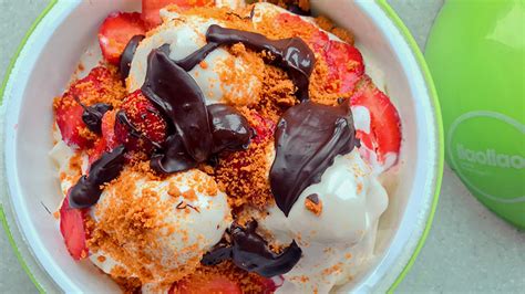 llaollao's Frozen Yogurt Is Available for Delivery .